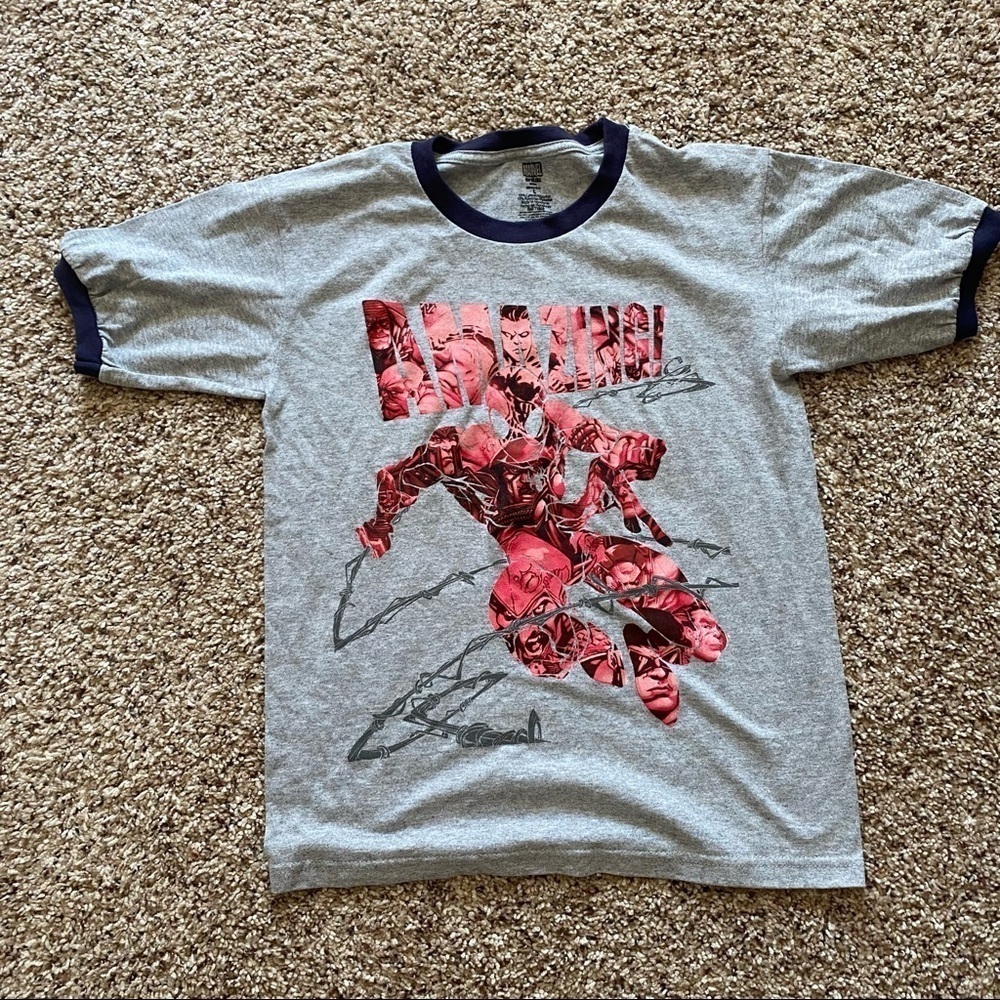 Marvel amazing Spiderman gray Graphic T ringer crewneck short sleeves - Picture 1 of 3